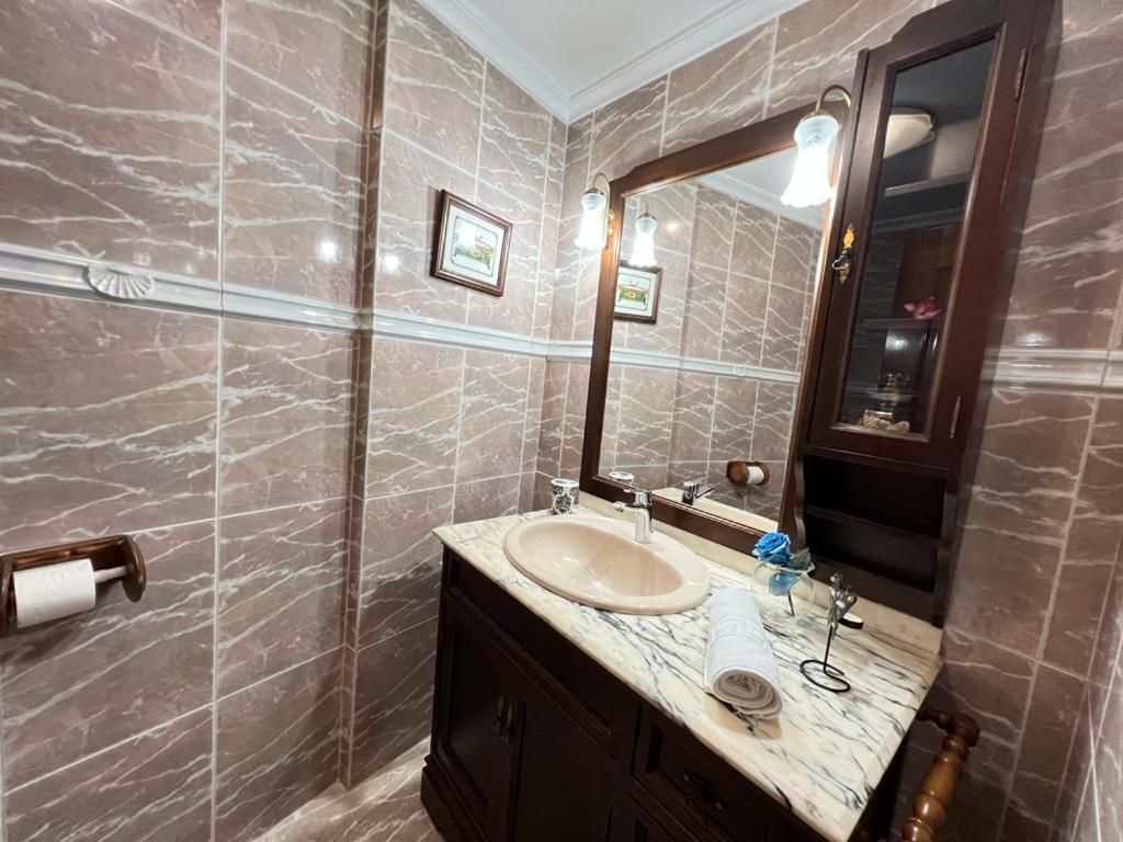 Bermeo Park Villa Luaran gambar